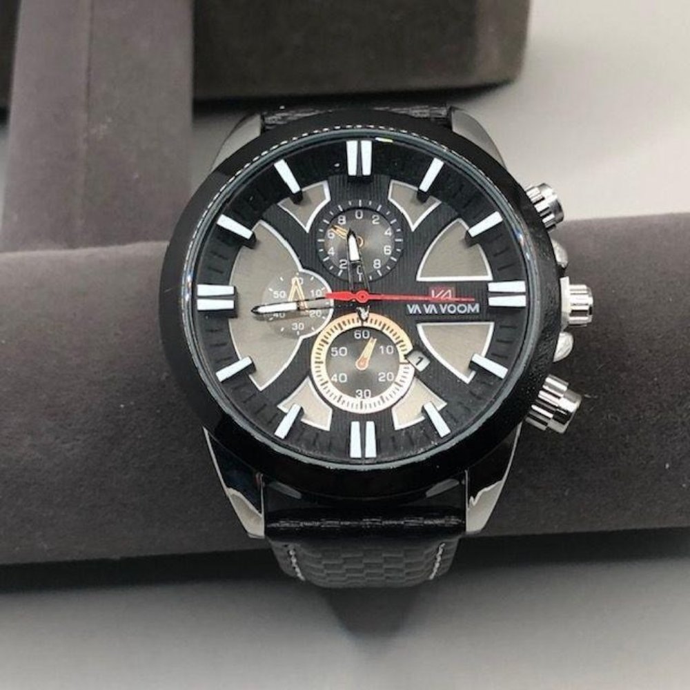 New Watch Free of Defects and scratches